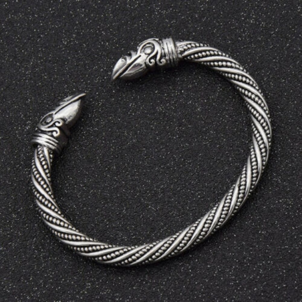 ➰Metal Cuff Bracelet - Picture 3 of 3